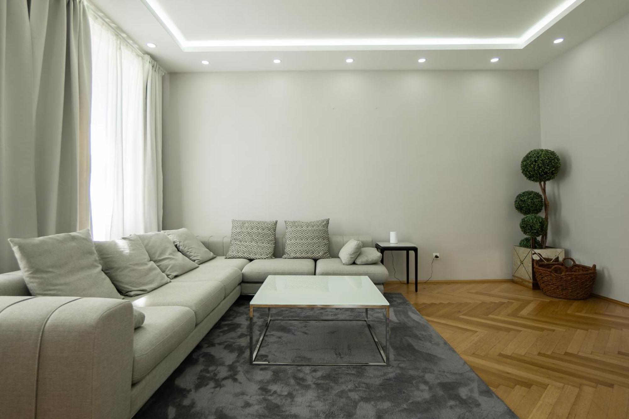 Charming 2-Room Apartment With Balcony, 15 Min To Center Vienna Exterior photo