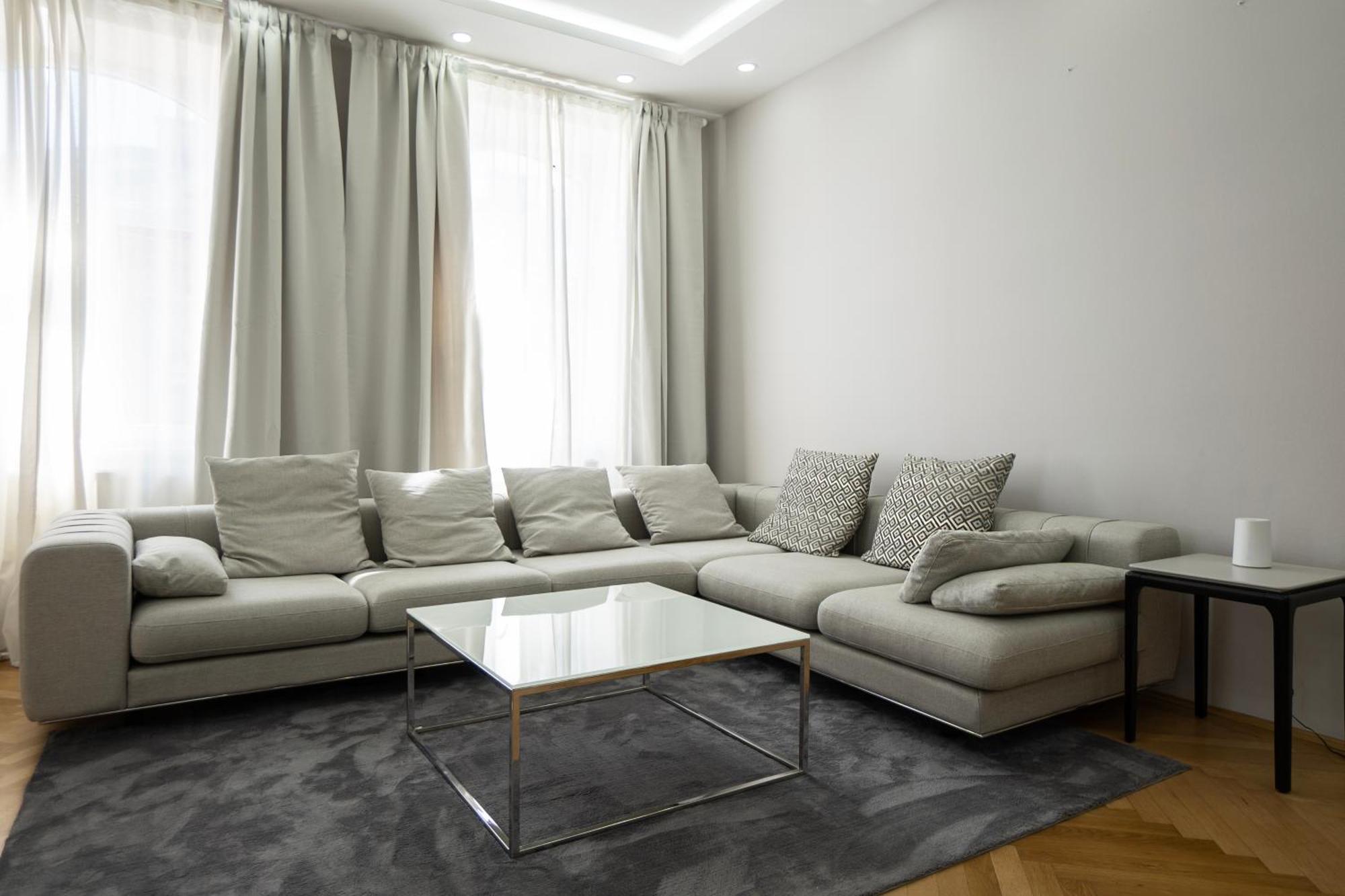 Charming 2-Room Apartment With Balcony, 15 Min To Center Vienna Exterior photo