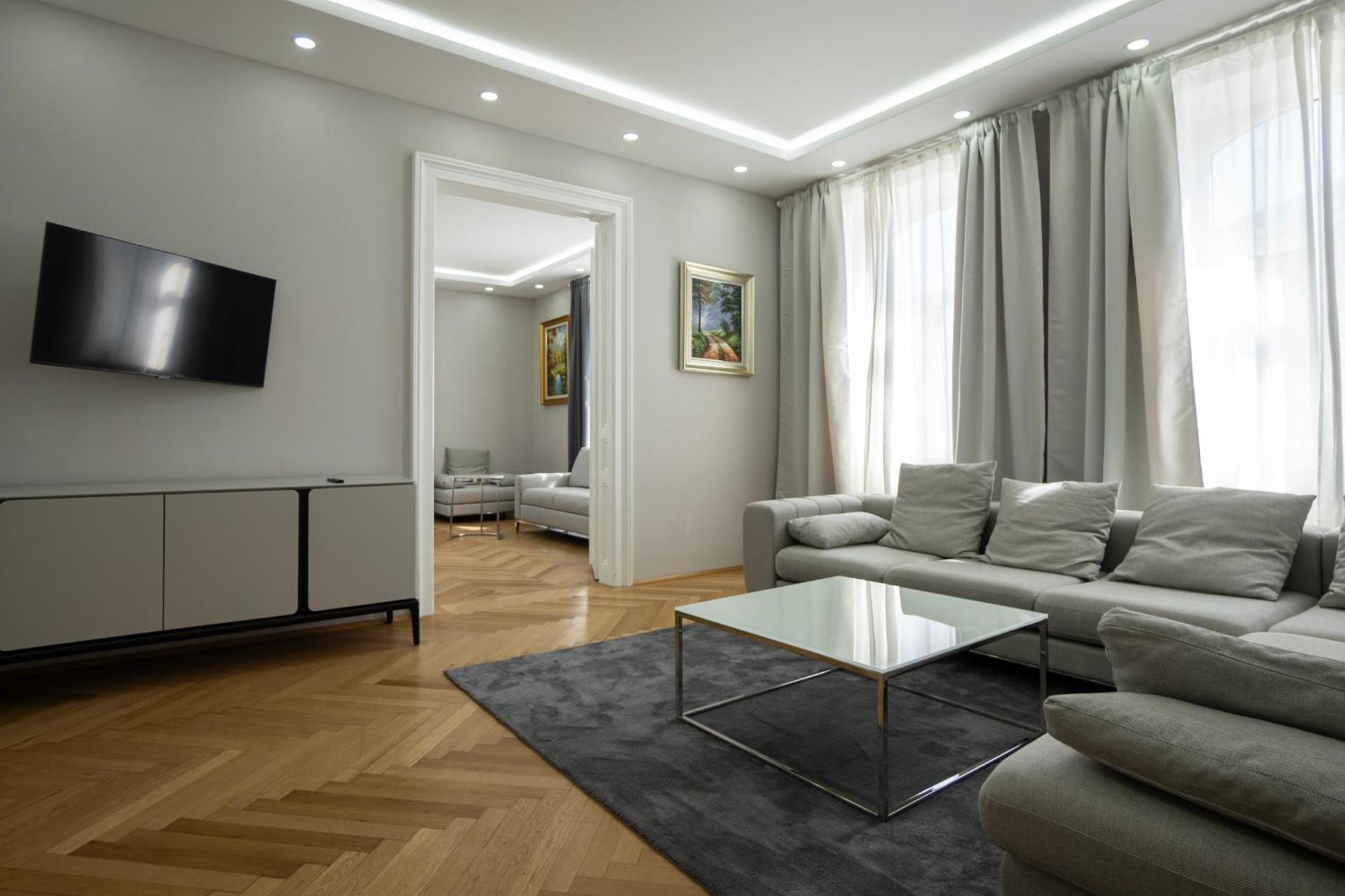 Charming 2-Room Apartment With Balcony, 15 Min To Center Vienna Exterior photo